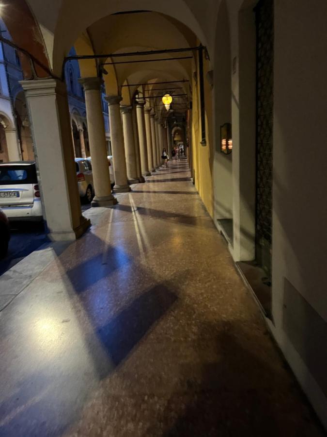 Moonlight Centro Bologna Hotel ภายนอก รูปภาพ