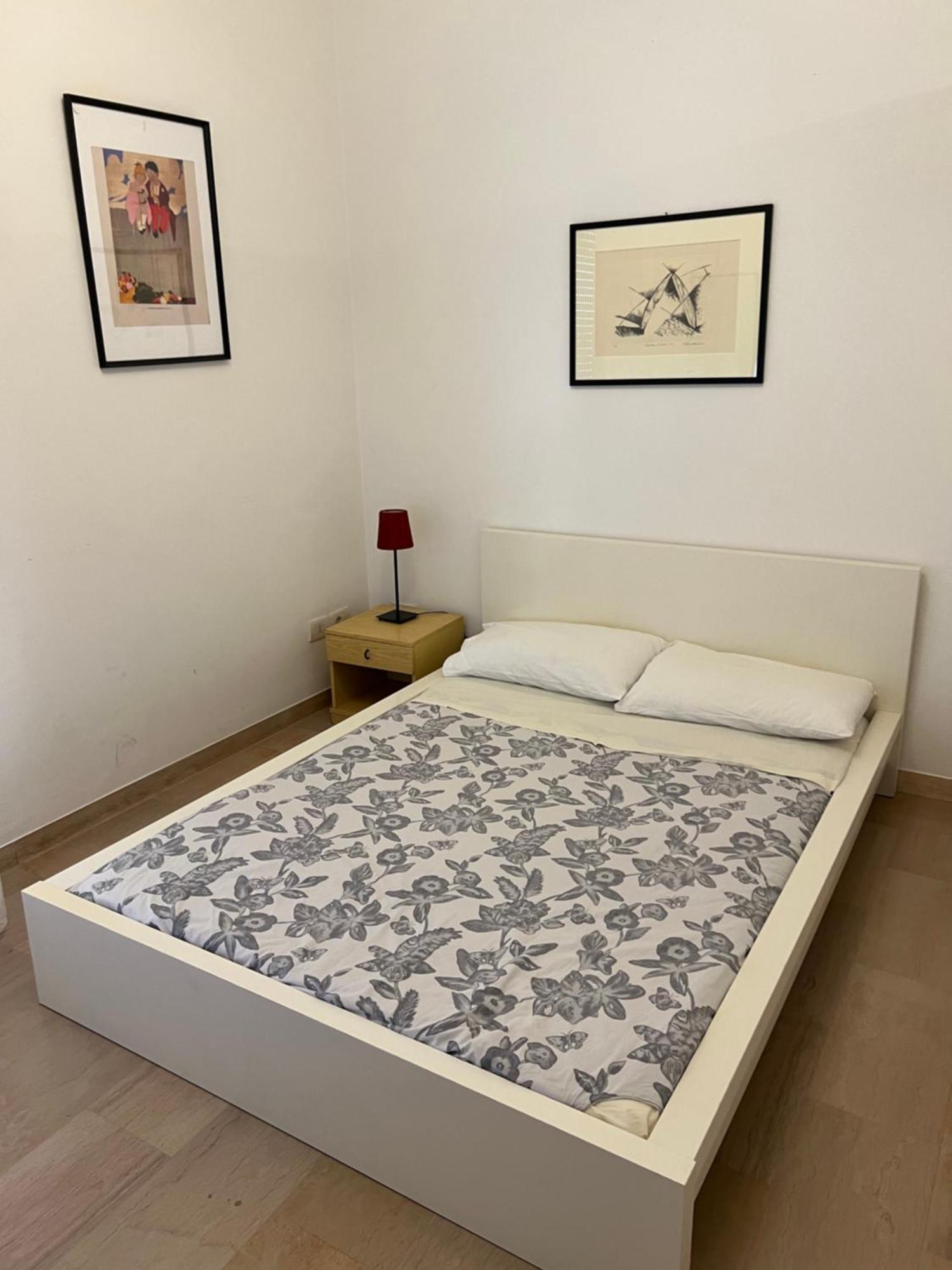 Moonlight Centro Bologna Hotel ภายนอก รูปภาพ