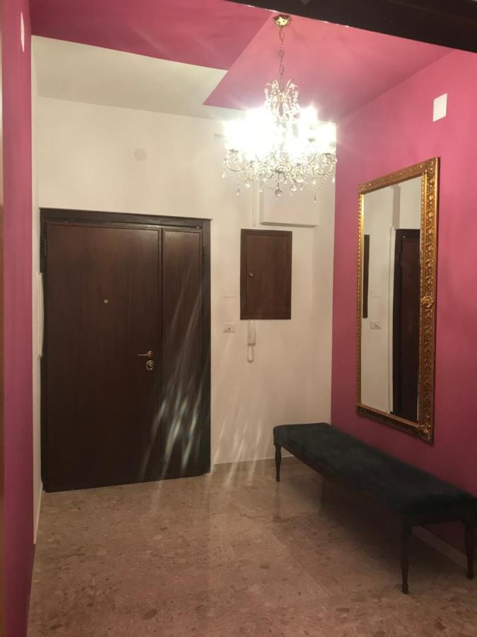 Moonlight Centro Bologna Hotel ภายนอก รูปภาพ